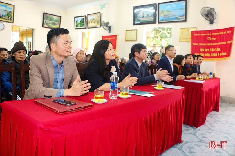 “Tết sum vầy, xuân gắn kết” tại Trung tâm Điều dưỡng Người có công và Bảo trợ xã hội Hà Tĩnh