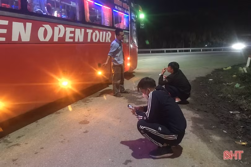 Cần xử lý “mạnh tay” hơn đối với xe dù, bến cóc”!