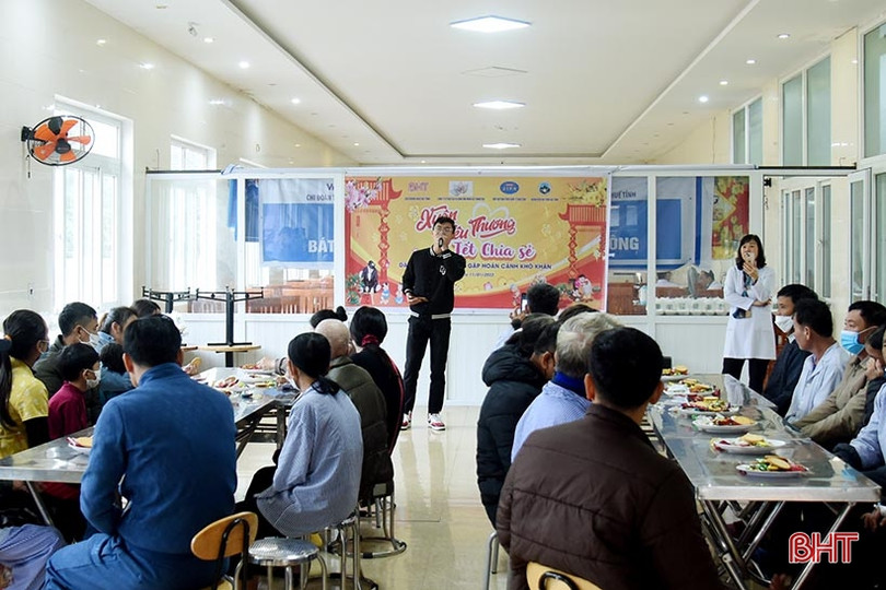 “Xuân yêu thương - Tết chia sẻ” đến với bệnh nhân gặp hoàn cảnh khó khăn ở Hà Tĩnh