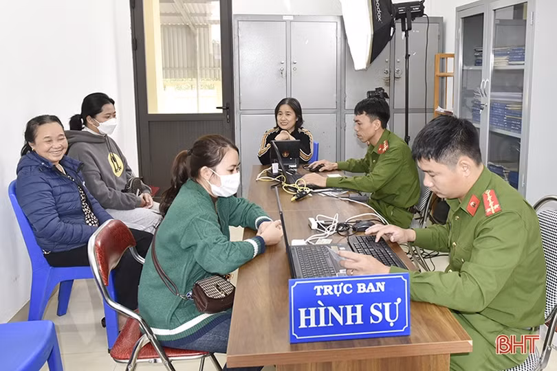 Công an Hà Tĩnh nỗ lực “số hóa” định danh công dân trên toàn địa bàn