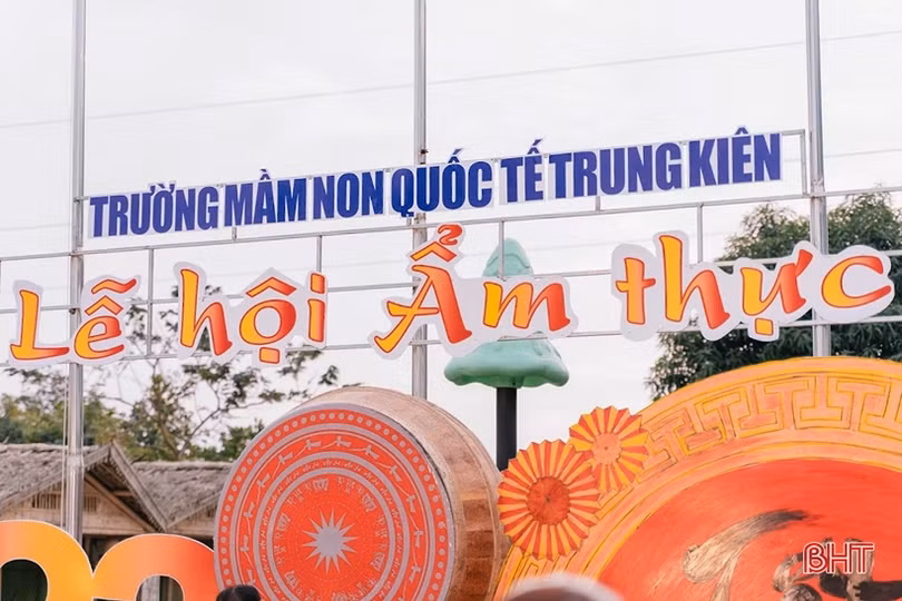 Đặc sắc lễ hội ẩm thực Trường Mầm non Trung Kiên