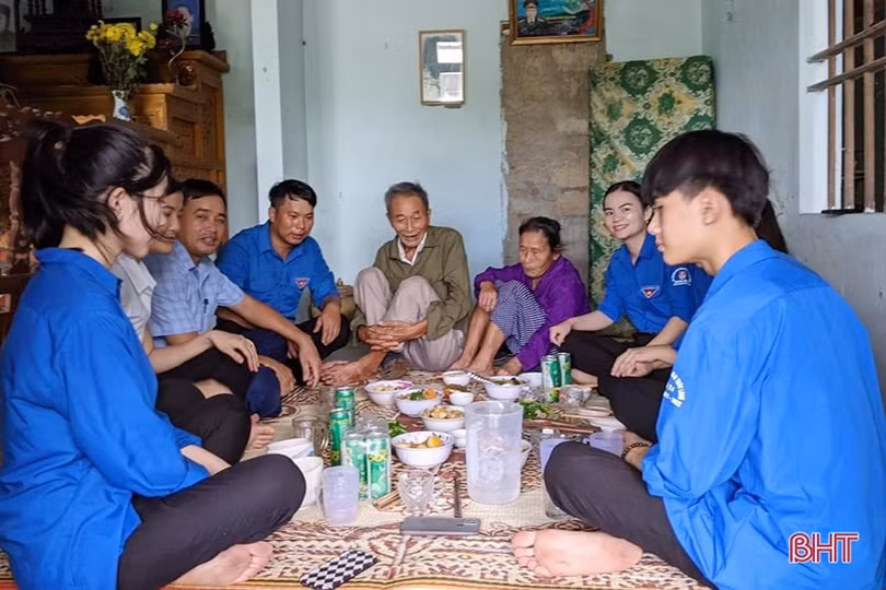 Nam sinh “3 tốt” yêu Ngữ văn, mê hoạt động Đoàn