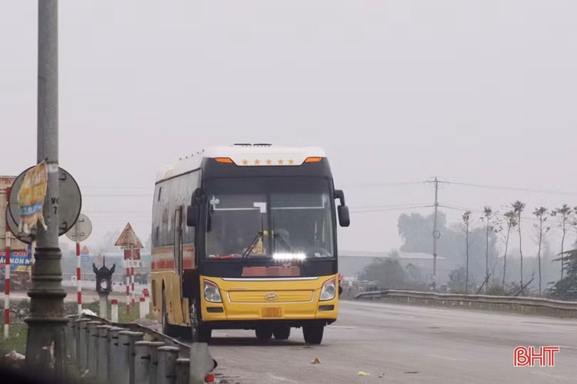 Cần xử lý “mạnh tay” hơn đối với xe dù, bến cóc”!