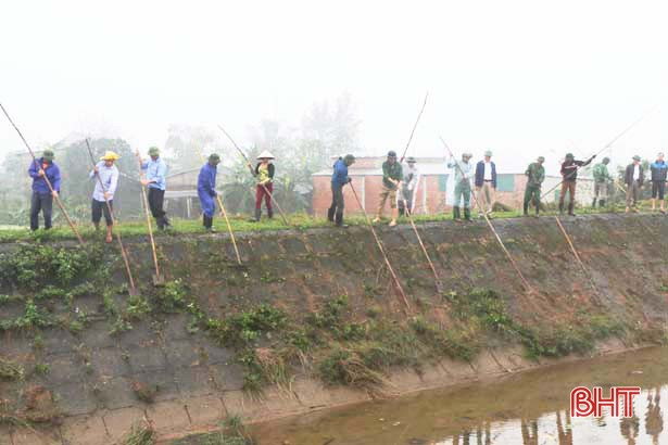 80% diện tích sản xuất lúa xuân Hà Tĩnh hoàn thành khâu làm đất