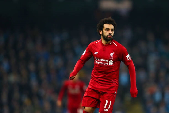 Cuộc đua Chiếc giày vàng châu Âu: Ronaldo áp sát Messi