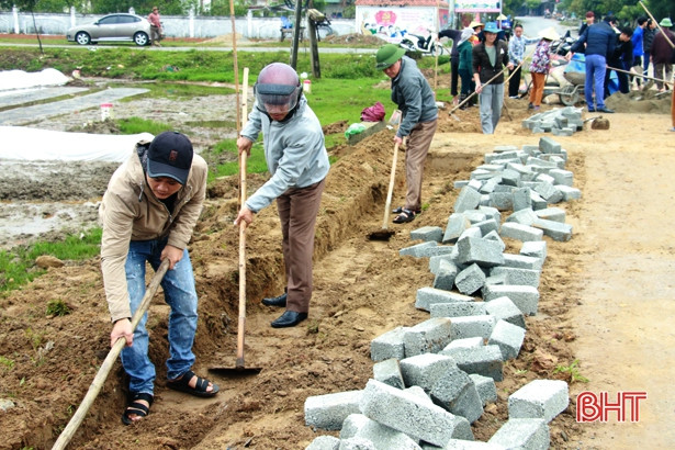 Lộc Hà ra quân tham gia xây dựng nông thôn mới năm 2019
