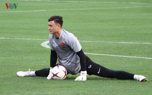 Đặng Văn Lâm chia tay Hải Phòng, sang Thái Lan khoác áo Muangthong?