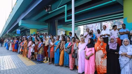 3 triệu phụ nữ Ấn Độ xếp hàng dài 620km đòi quyền bình đẳng giới