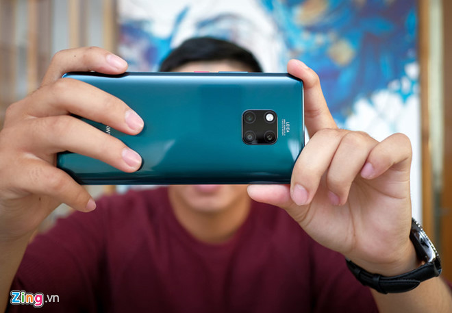 Loạt smartphone giảm giá mạnh đầu năm 2019