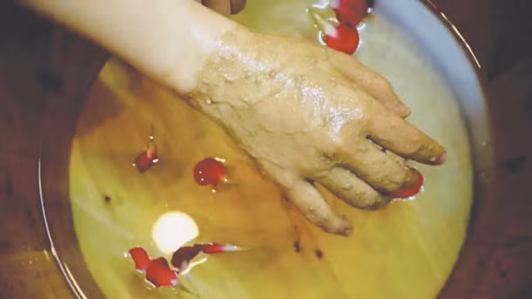 Thảo dược xông nhà cho năm mới đầy may mắn