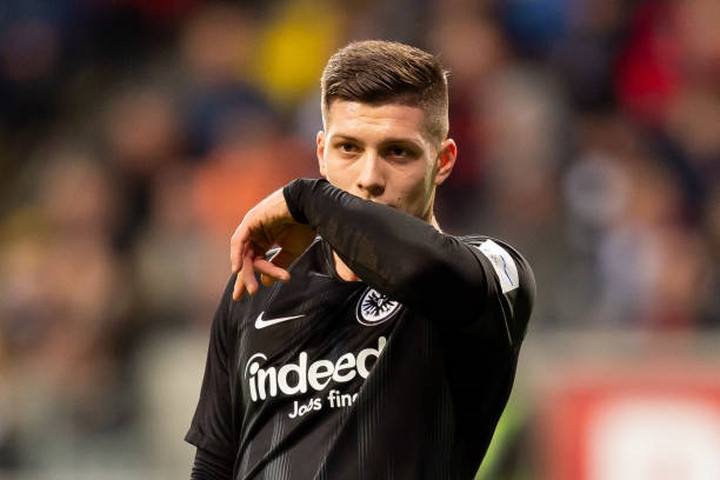 Cuộc đua Chiếc giày vàng châu Âu: Ronaldo áp sát Messi