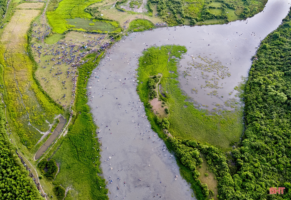 Lễ hội đánh cá “độc nhất vô nhị” ở Hà Tĩnh