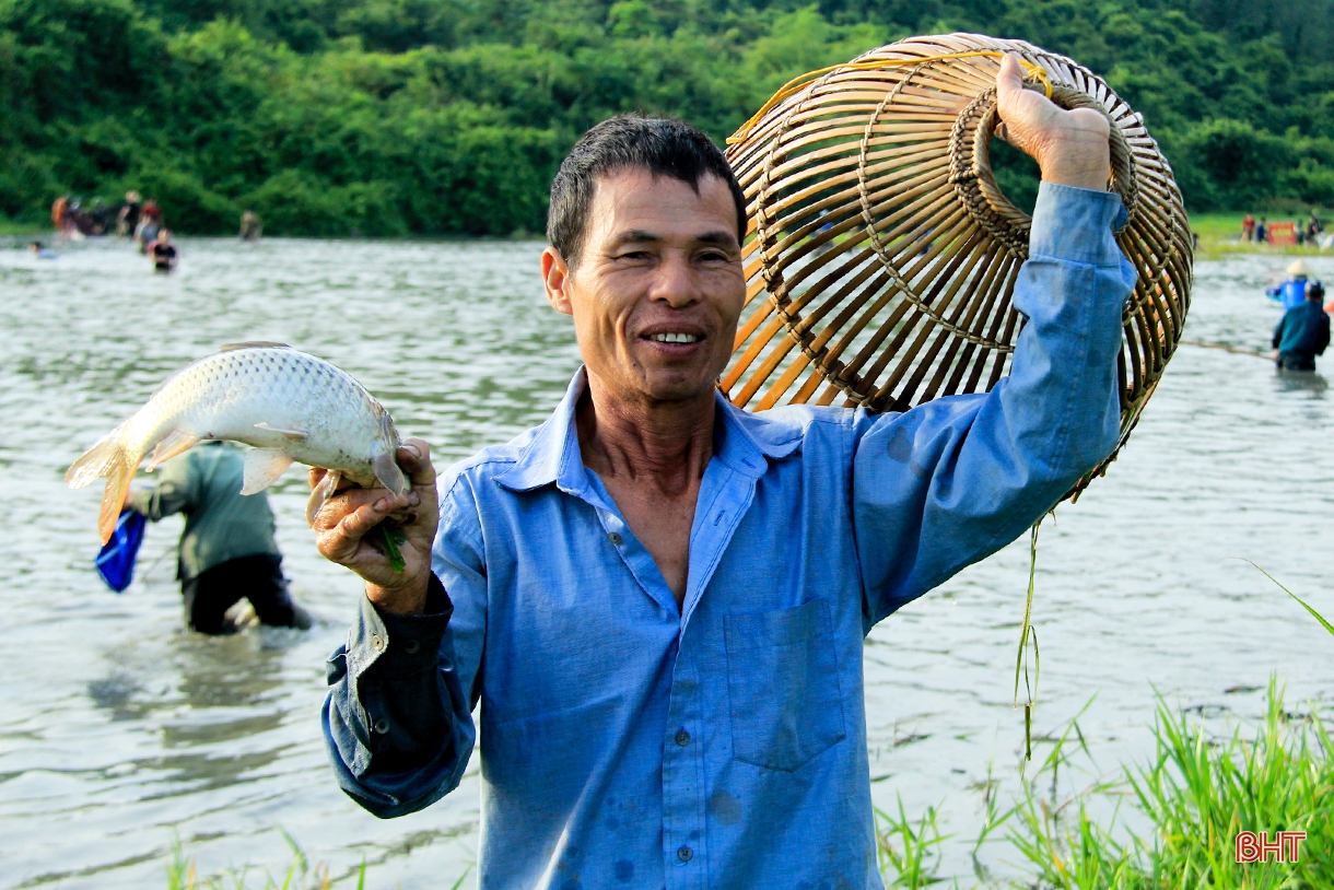 Lễ hội đánh cá “độc nhất vô nhị” ở Hà Tĩnh