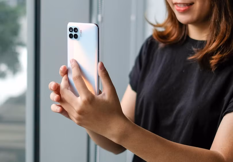 Nhiều smartphone, smartwatch giảm giá đầu tháng 4