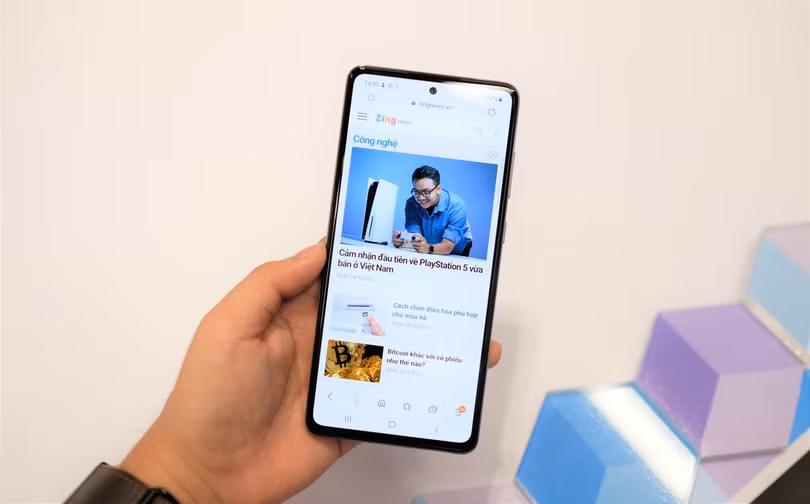 Nhiều smartphone, smartwatch giảm giá đầu tháng 4