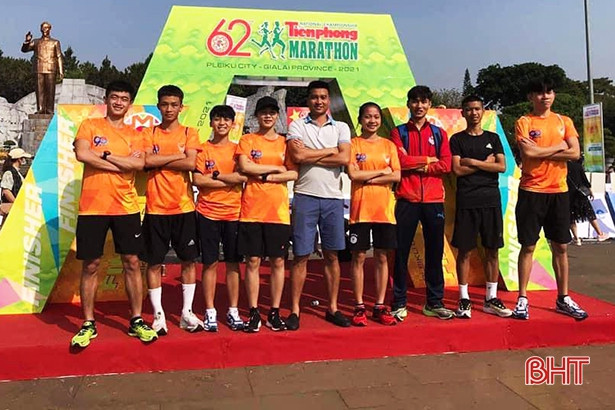 Hà Tĩnh giành 3 huy chương Giải Vô địch Quốc gia Marathon và cự ly dài Báo Tiền Phong