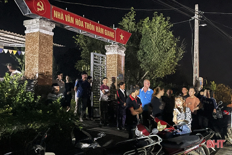 349 công dân đầu tiên của huyện Hương Sơn nhận thẻ căn cước công dân