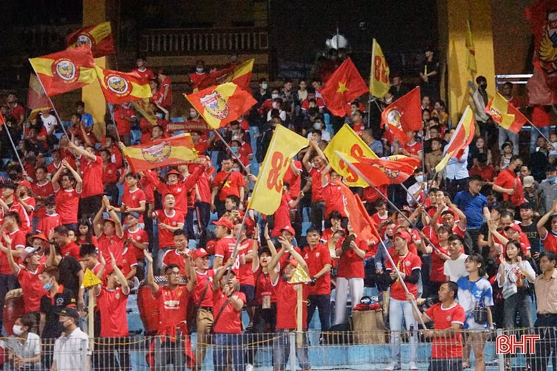 Hồng Lĩnh Hà Tĩnh giành 1 điểm quý giá trên sân Hàng Đẫy ảnh 4 Hồng Lĩnh Hà Tĩnh giành 1 điểm quý giá trên sân Hàng Đẫy