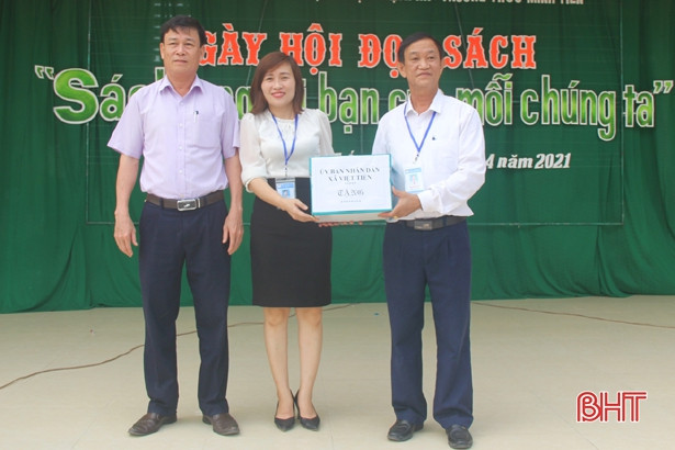 Không gian văn hóa vui tươi trong ngày hội đọc sách ở Thạch Hà