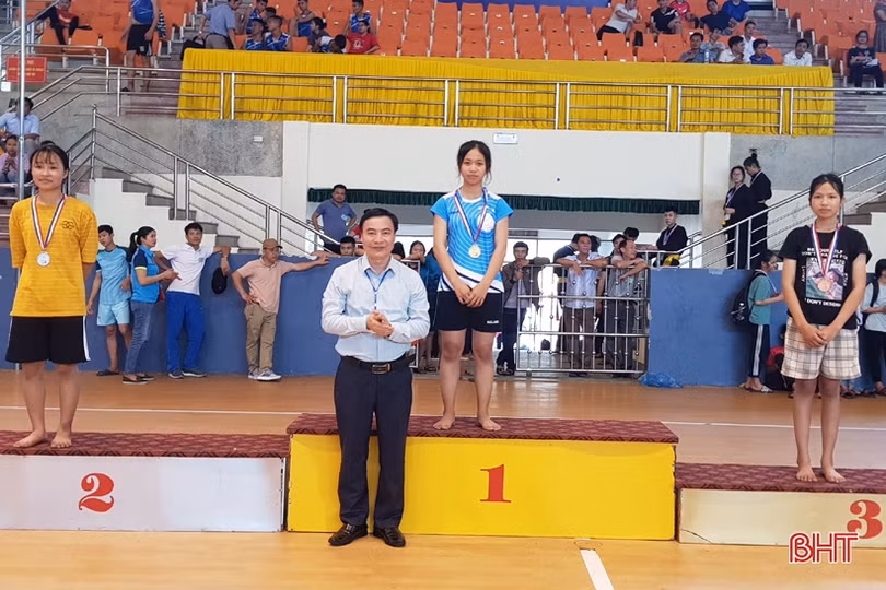 Ngày thi đấu thứ 2 Hội khỏe Phù Đổng Hà Tĩnh: Đẩy gậy, võ thuật hoàn thành các nội dung