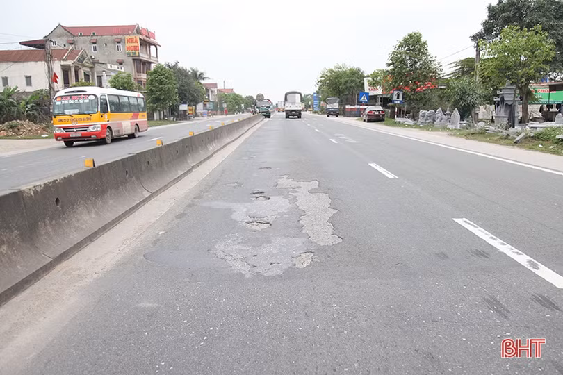 Đẩy nhanh tiến độ nâng cấp, sửa chữa mặt đường QL 1A qua Hà Tĩnh