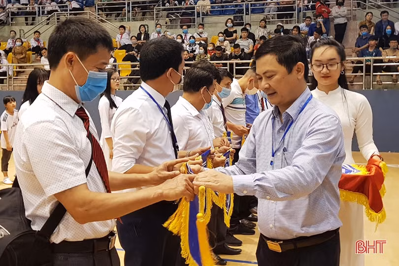 Hà Tĩnh khai mạc Hội khỏe Phù Đổng lần thứ XIII