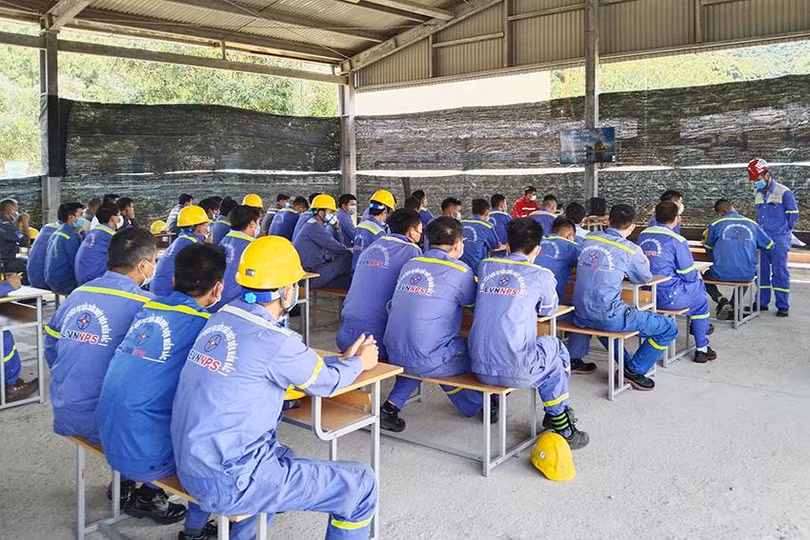 z5648706580049_a4bc6022afe47553bdb5465d180f7341 - Copy (2).jpg