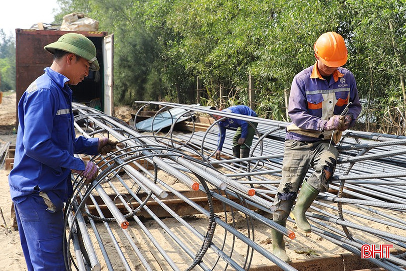Đến nay, Công ty CP Trường Sơn 185 (tỉnh Nghệ An) đã hoàn thành khoảng 40% khối lượng công việc. bqbht_br_68.jpg