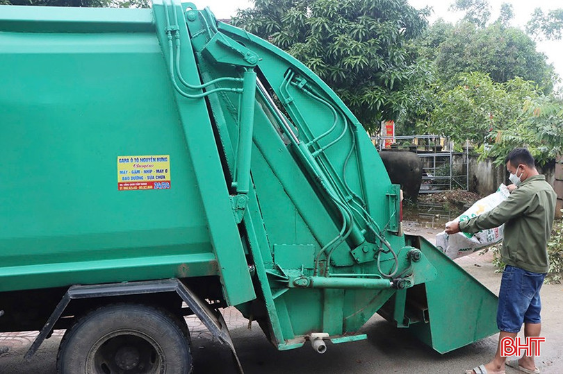 HTX Môi trường Cẩm Thành (Cẩm Xuyên) đang chật vật do giá dịch vụ thu gom, vận chuyển rác thải sinh hoạt thấp. z5958725662729-5a5e34a2bbad1959dc797ccd3b81e45e-6219-5640.jpg