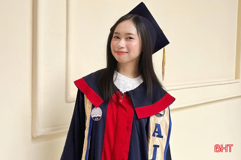 Em Phan Kim Oanh được Ngân hàng CSXH tiếp sức theo đuổi ước mơ tại Học viện Báo chí và Tuyên truyền. z5726005365532_0c08aca5fa7e269a5964c839c8b040fa.jpg