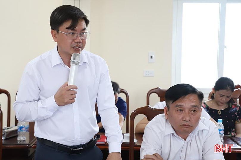 Ông Lê Ngọc Hà - Phó Chủ tịch UBND huyện Cẩm Xuyên: Từ đầu năm lại nay, trên địa bàn có 2 HTX thành lập mới và huyện đã triển khai hiệu quả nhiều giải pháp hỗ trợ phát triển KTTT, HTX... 97.JPG