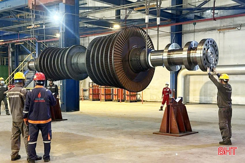 Công ty CP Dịch vụ Kỹ thuật Điện lực Dầu khí Việt Nam tập trung bảo dưỡng, sửa chữa các bộ phận thuộc tua – bin tổ máy số 2, Nhà máy Nhiệt điện Vũng Áng 1. z5789821760735_0f36f07ac369cbb73d032f4e5962a2b7.jpg