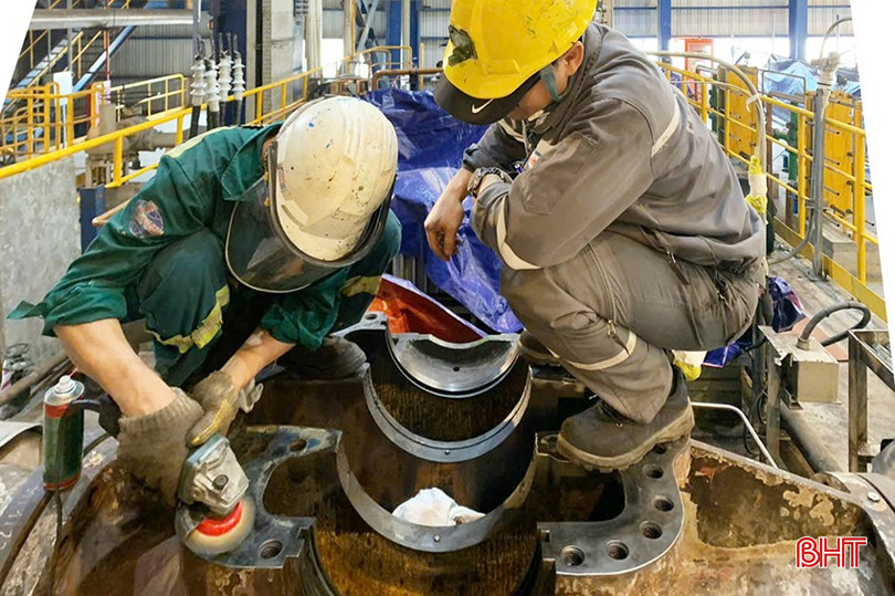 Hơn 700 chuyên gia, kỹ sư của hơn 20 nhà thầu tham gia trung tu tổ máy số 2, Nhà máy Nhiệt điện Vũng Áng 1. z5785077373839_627189d54f27a68af60b1520064af650.jpg