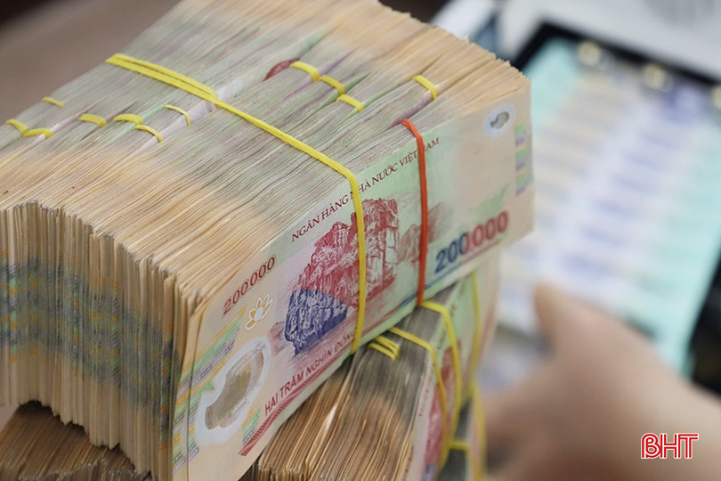 Ước đến ngày 30/6/2025, tổng nguồn vốn huy động của ngành Ngân hàng Hà Tĩnh đạt khoảng 118.850 tỷ đồng. bqbht_br_400.jpg
