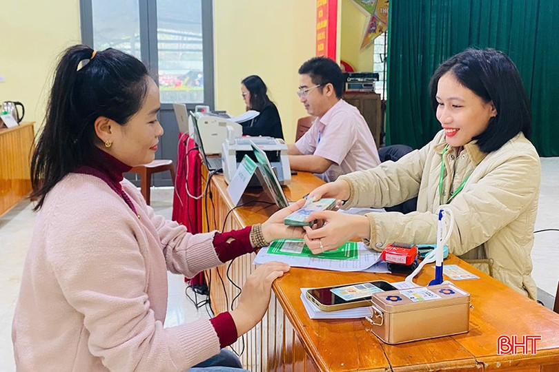 ធនាគារគោលនយោបាយសង្គមហឿងខេតែងតែសម្រួលដល់ប្រាក់កម្ចីសម្រាប់ប្រជាជនដើម្បីគាំទ្រដល់សកម្មភាពផលិតកម្ម និងអាជីវកម្ម។ bqbht_br_88.jpg