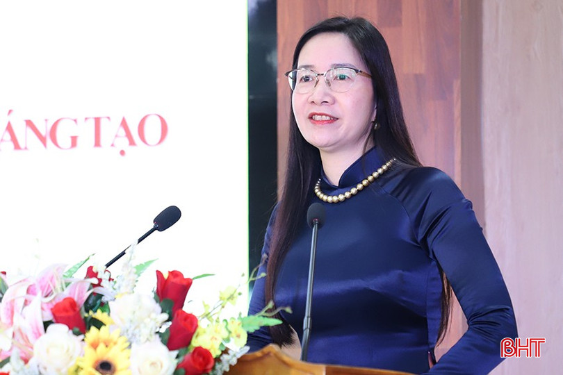 Bà Nguyễn Thị Hằng - Phó Tổng Giám đốc Ngân hàng CSXH phát biểu chỉ đạo tại hội nghị. bqbht_br_210.jpg