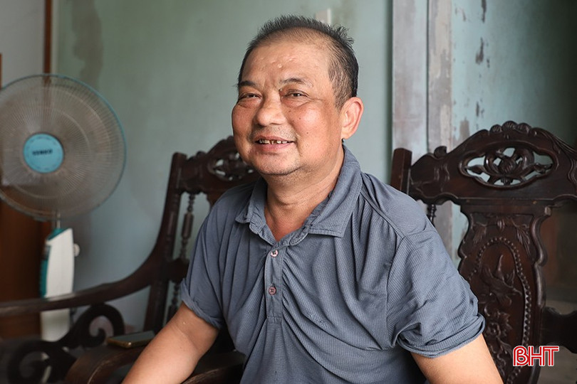 Trotz schwieriger Umstände ist es für Herrn Hoang Kim Hoai ein grenzenloses Glück, dass drei Kinder die Universität besuchen. bqbht_br_900.jpg