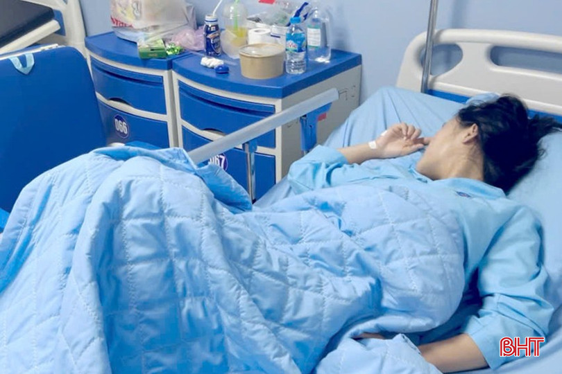 Sau vụ tai nạn, em trai mất, chị gái bị thương nặng đang điều trị tích cực tại Bệnh viện 115 Nghệ An. bqbht_br_z6262978532175-4e14731474ba9a8b014cf0c7ff97bbf7.jpg
