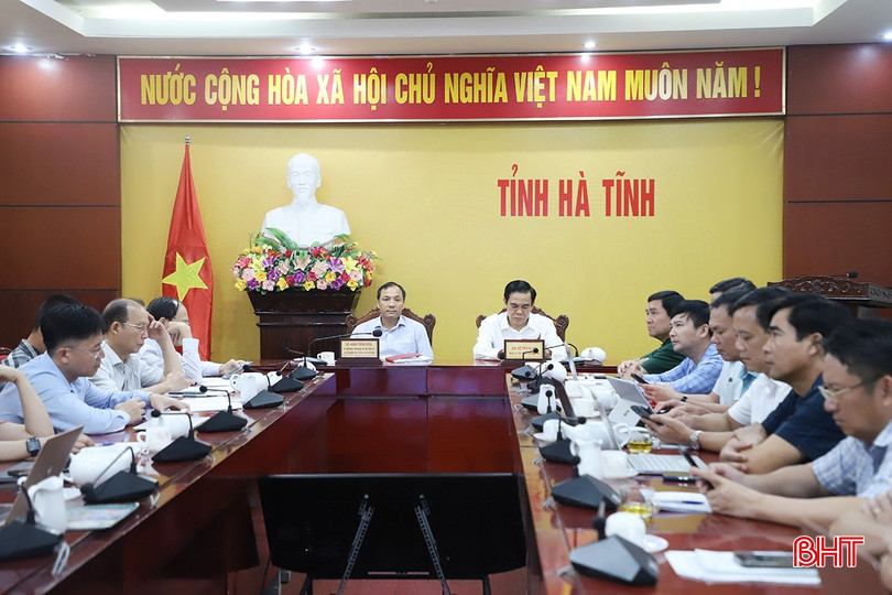 Các đại biểu tham dự hội nghị tại điểm cầu Hà Tĩnh. 900.JPG