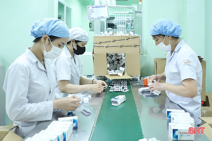 Dây chuyền sản xuất tại Công ty CP Dược Hà Tĩnh. bqbht_br_054.jpg