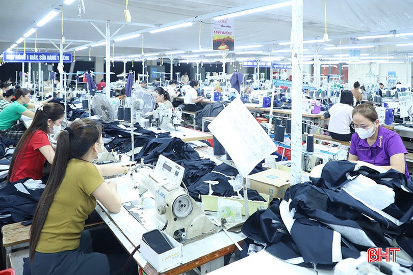 Tỷ giá USD tăng cao, các doanh nghiệp xuất nhập khẩu ở Hà Tĩnh bị ảnh hưởng. bqbht_br_094.jpg