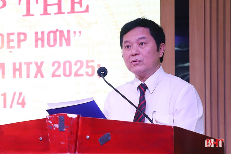 Ông Nguyễn Ngọc Hùng - Chủ tịch Liên minh HTX tỉnh bế mạc diễn đàn. bqbht_br_901.jpg