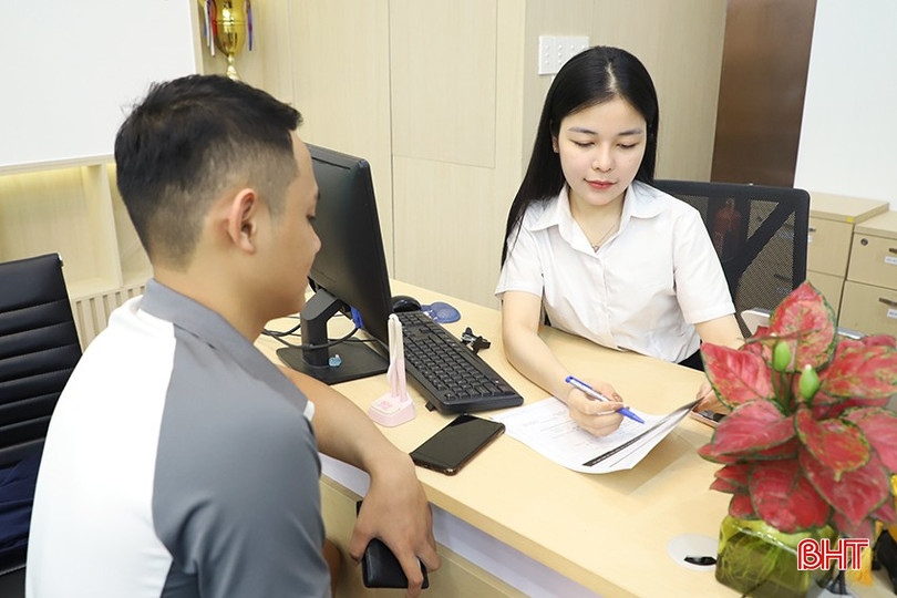 Ngành Ngân hàng Hà Tĩnh tạo điều kiện cho vay vốn để các doanh nghiệp sản xuất - kinh doanh. bqbht_br_054.jpg