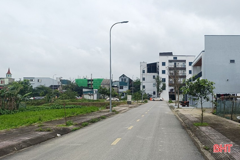 Người dân Hà Tĩnh đang có cơ hội tiếp cận nguồn vốn vay ưu đãi đầu tư mua nhà, mua đất, làm nhà... bqbht_br_z6398650432014-a76910c8c51054749d20e6228744c785.jpg