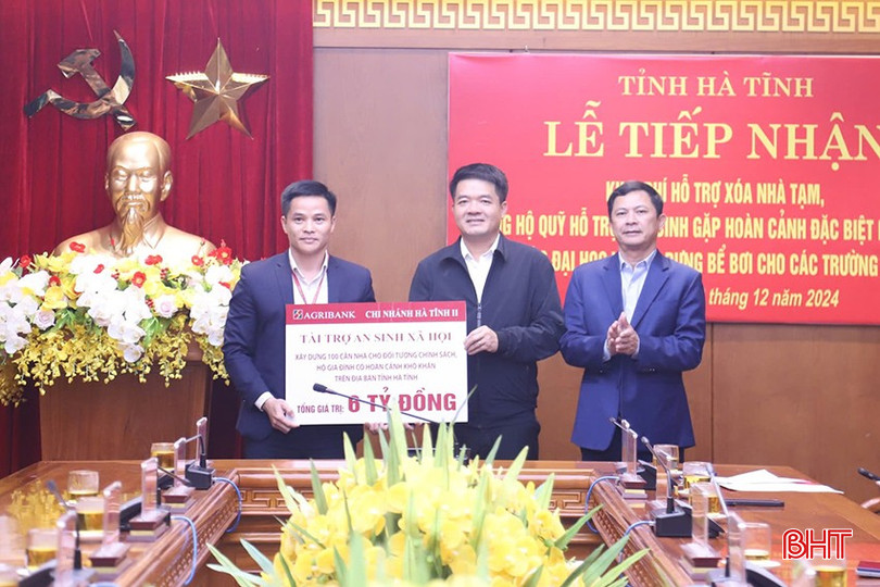 Agribank Chi nhánh Hà Tĩnh II đồng hành cùng tỉnh nhà thực hiện các chương trình an sinh xã hội. bqbht_br_z6117269893147-cd0a205a938adb9849e8cdc0b36ac296.jpg