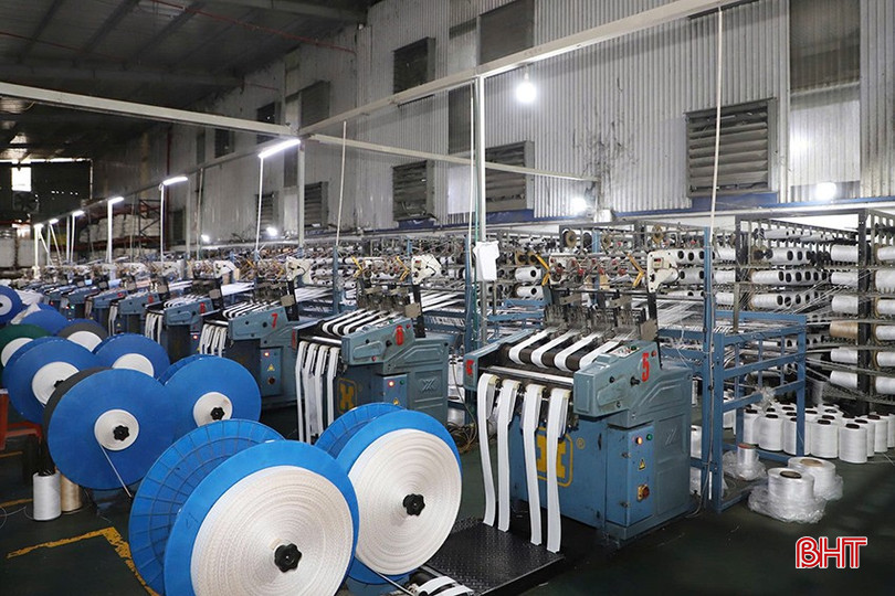 Công ty CP Bao bì Sông La Xanh được ngân hàng cho vay vốn đầu tư hạ tầng, máy móc theo hướng tự động hóa. bqbht_br_093.jpg