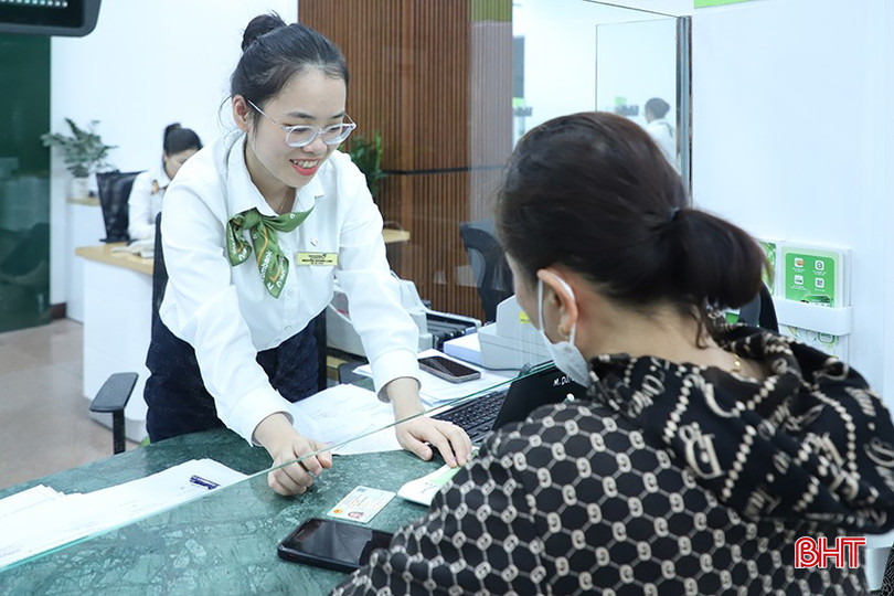 NHNN Việt Nam yêu cầu TCTD đánh giá thực trạng của khách hàng vay vốn, kịp thời áp dụng các giải pháp hỗ trợ. bqbht_br_091.jpg