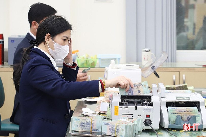 Tính đến sáng 31/12, số thu NSNN trên toàn tỉnh đạt 17.545 tỷ đồng (đạt 100,3% so với dự toán HĐND tỉnh giao). bqbht_br_img-9009.jpg