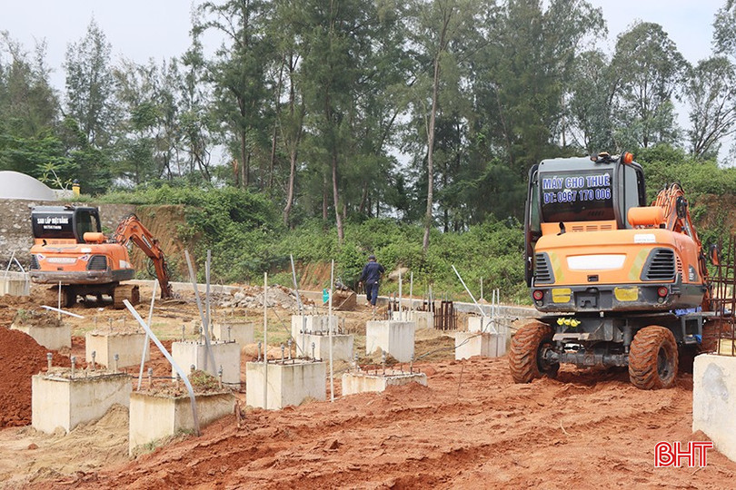 Các nhà thầu phấn đấu hoàn thành, đóng điện đưa dự án vào vận hành từ đầu tháng 12/2024. img-4339-9794-4115.jpg