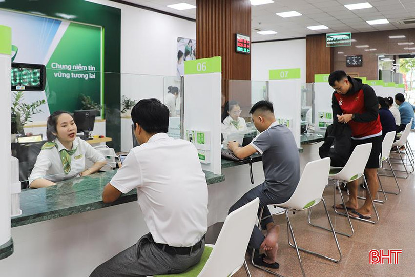 Vietcombank Hà Tĩnh duy trì lãi suất cho vay ổn định. 92.jpg